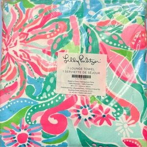 NWT Lilly Pulitzer Beach Lounge Towel 40x72”